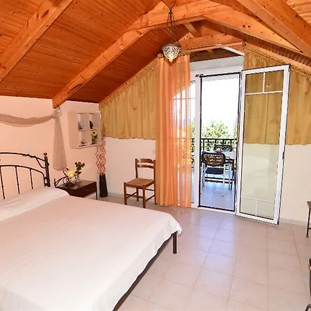 Apartment Panorama Studios & Ammoudi