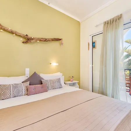 Panorama & Otel Khartáta